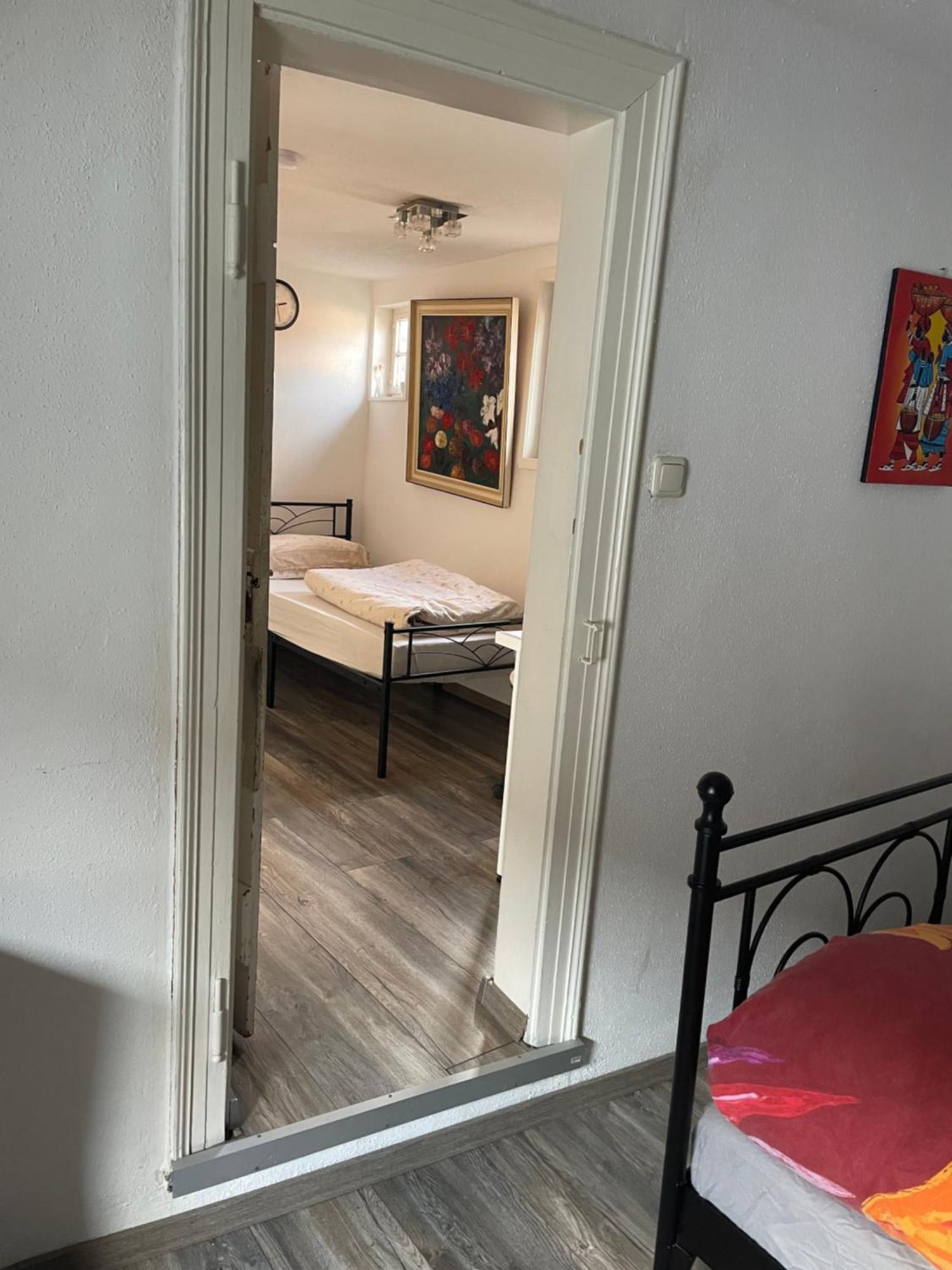 Gaestehaus Linden -Zweibettzimmer Eksteriør billede
